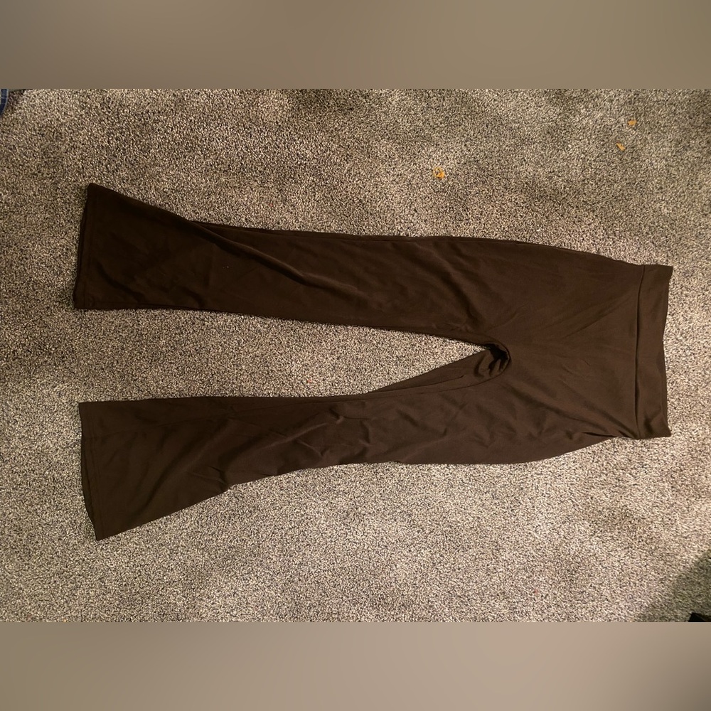 Brown Yoga Pants w/ butt scrunch